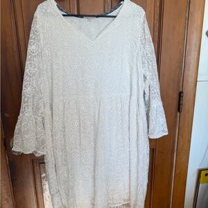 Elegant White Lace Wedding Dress